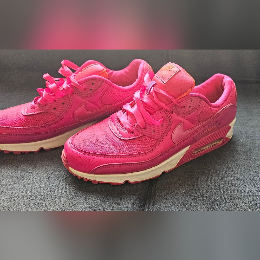 Nike Women’s Pink Air Max 90 Casual Sneakers